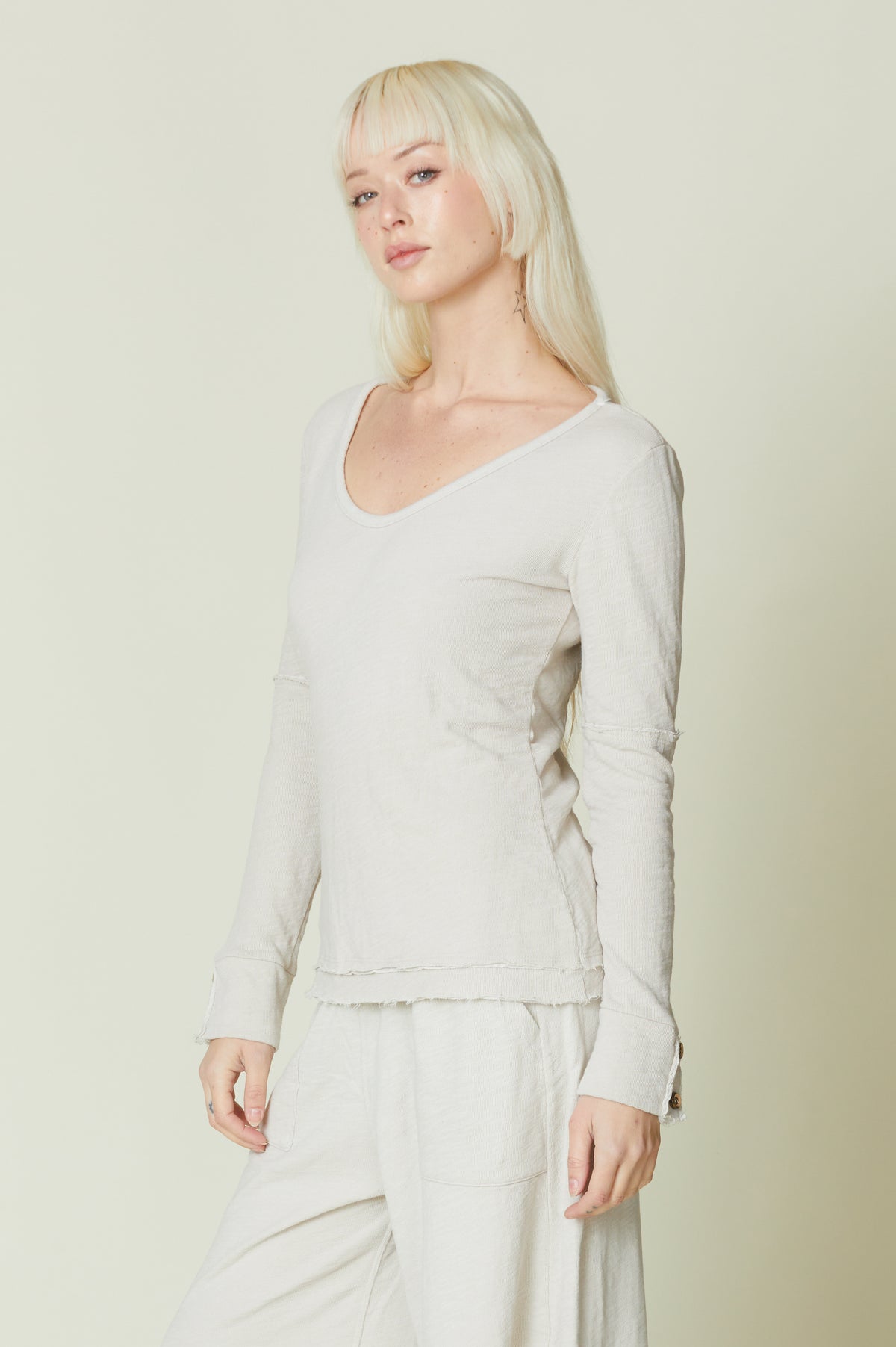Cropped Double Face Scoop Neck